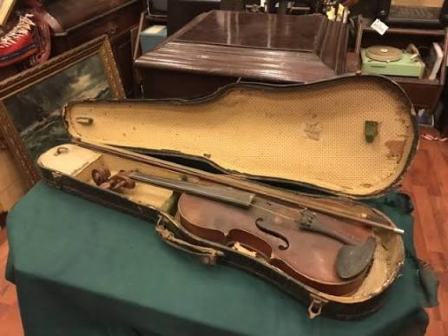 Antika Enstrüman Müzik Aleti Alan Yerler | İstanbul Antika Müzik Aleti Alımı